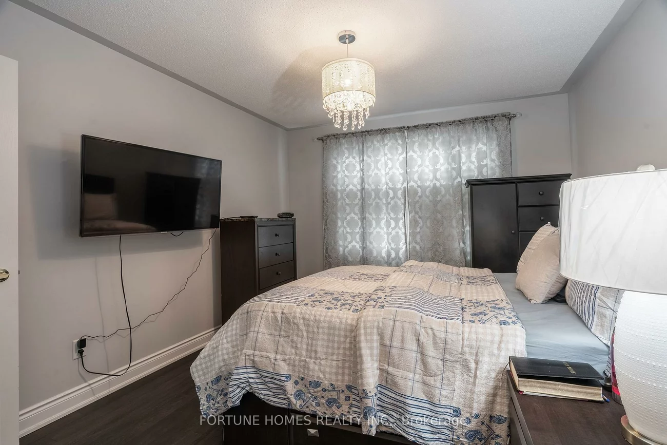 67, Locust, Sandringham-Wellington, Brampton