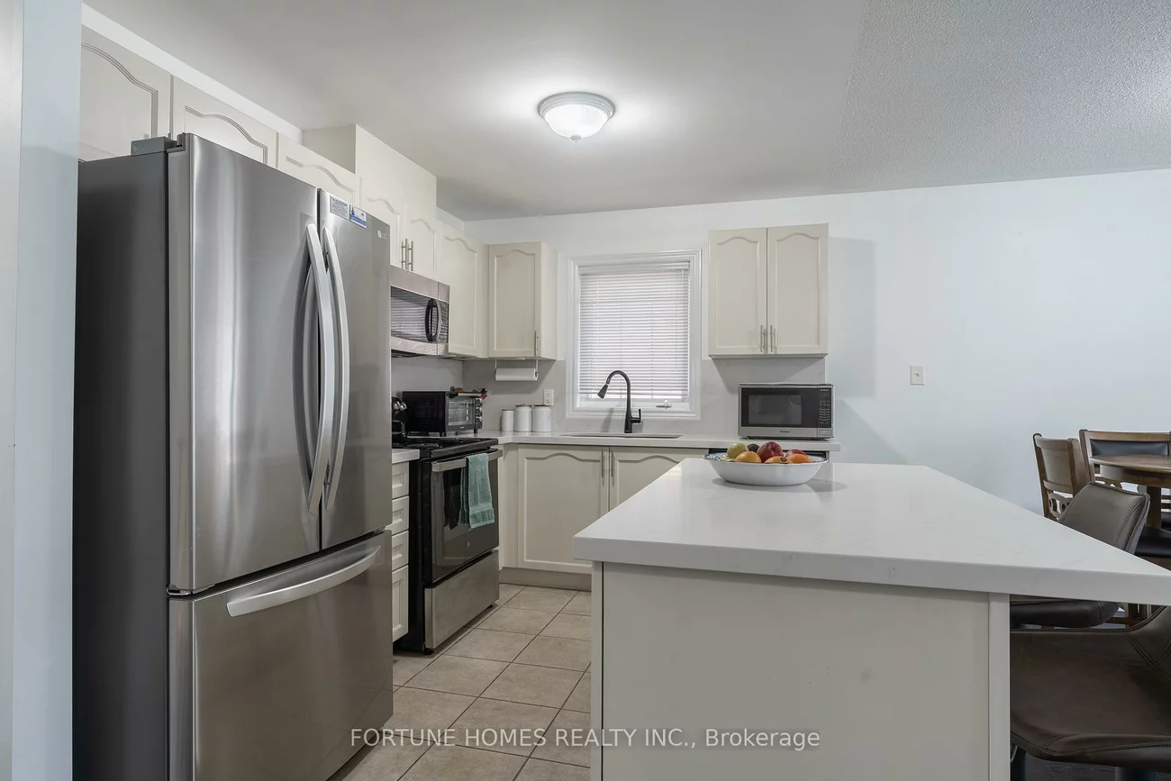 67, Locust, Sandringham-Wellington, Brampton