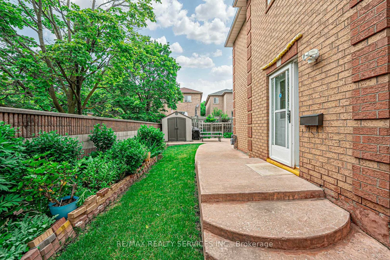 10, Shirley, Heart Lake East, Brampton