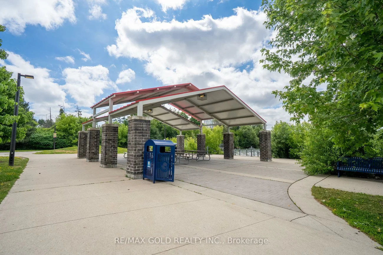 8, Lisa, Queen Street Corridor, Brampton