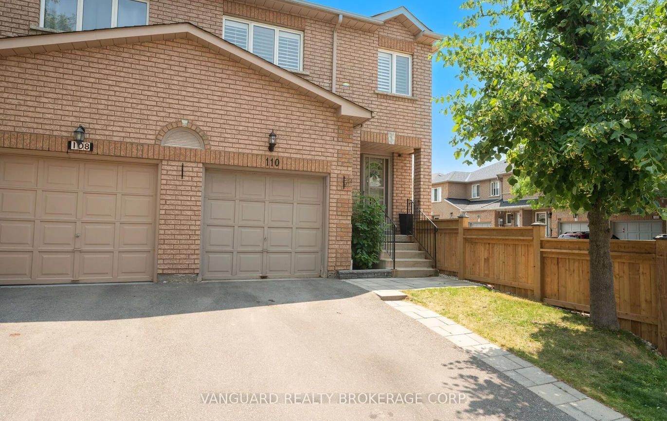 200, Cresthaven, Snelgrove, Brampton