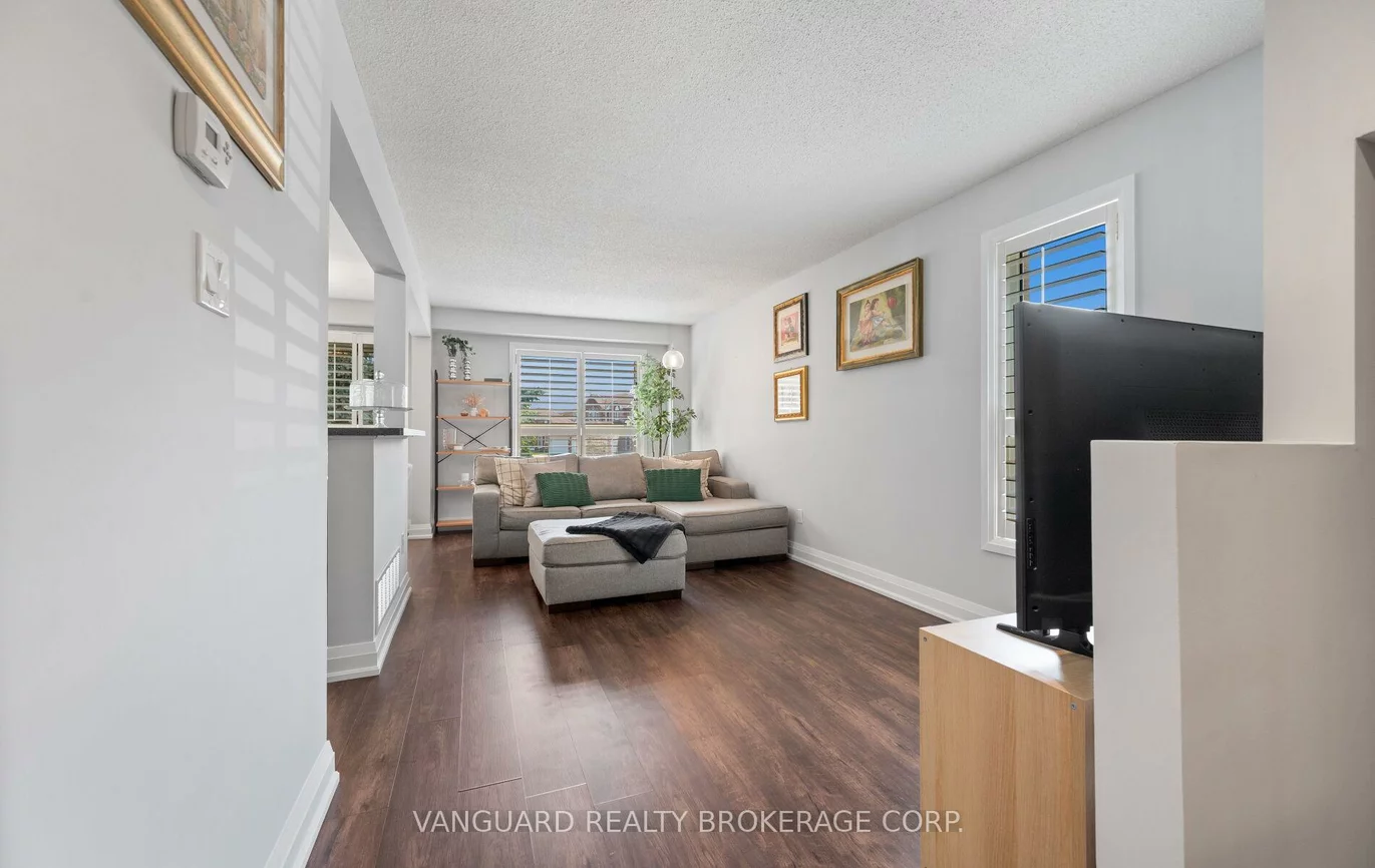 200, Cresthaven, Snelgrove, Brampton