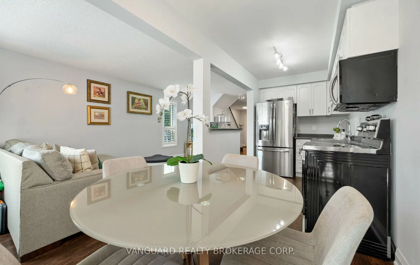 200, Cresthaven, Snelgrove, Brampton