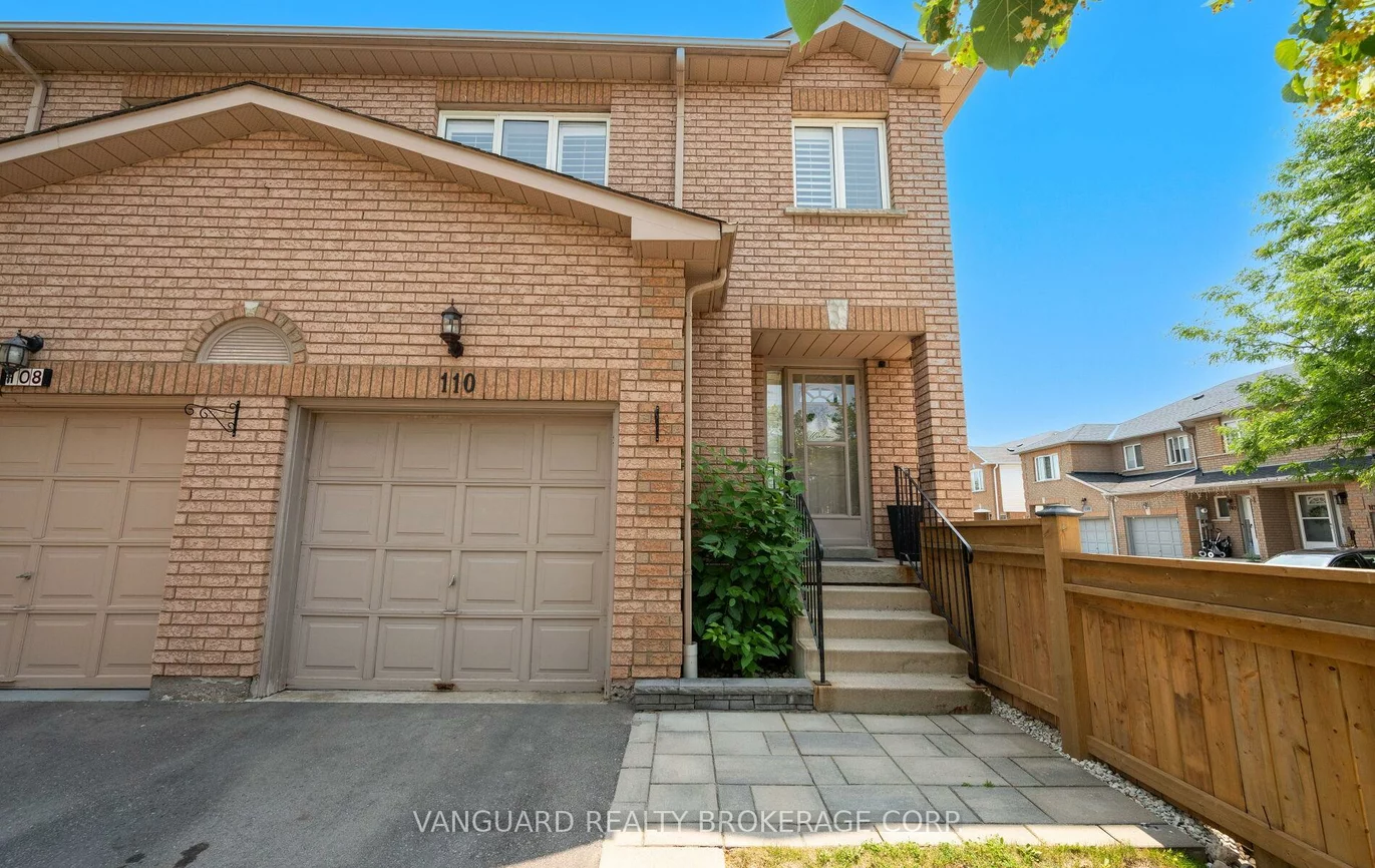 200, Cresthaven, Snelgrove, Brampton