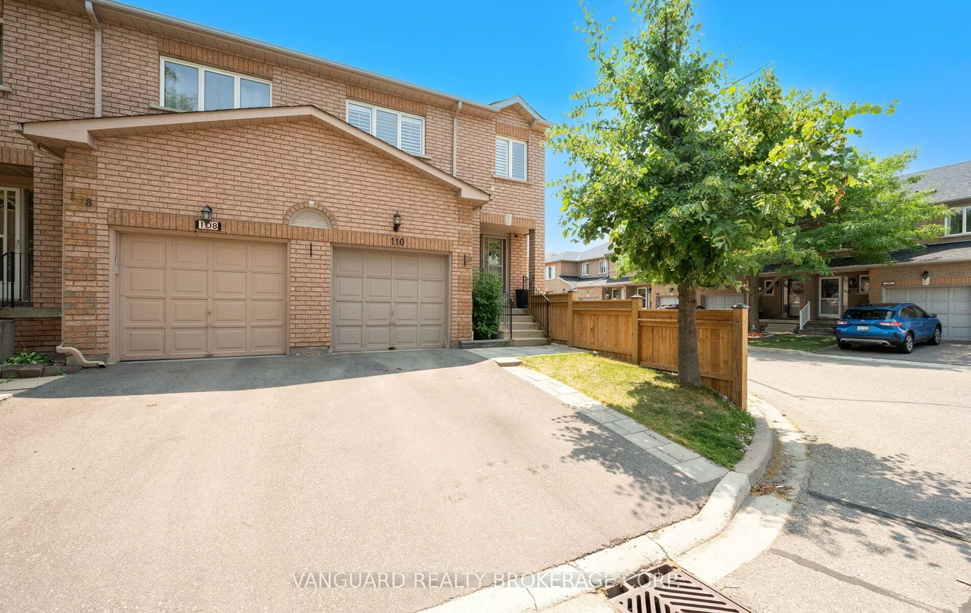 200, Cresthaven, Snelgrove, Brampton