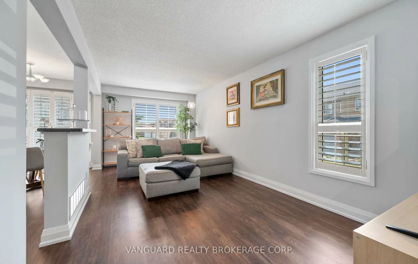 200, Cresthaven, Snelgrove, Brampton