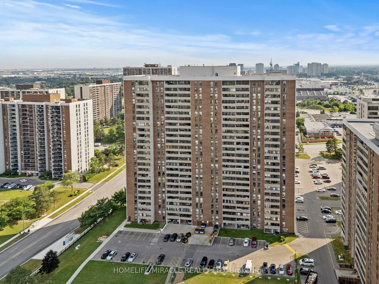 18, Knightsbridge, Queen Street Corridor, Brampton