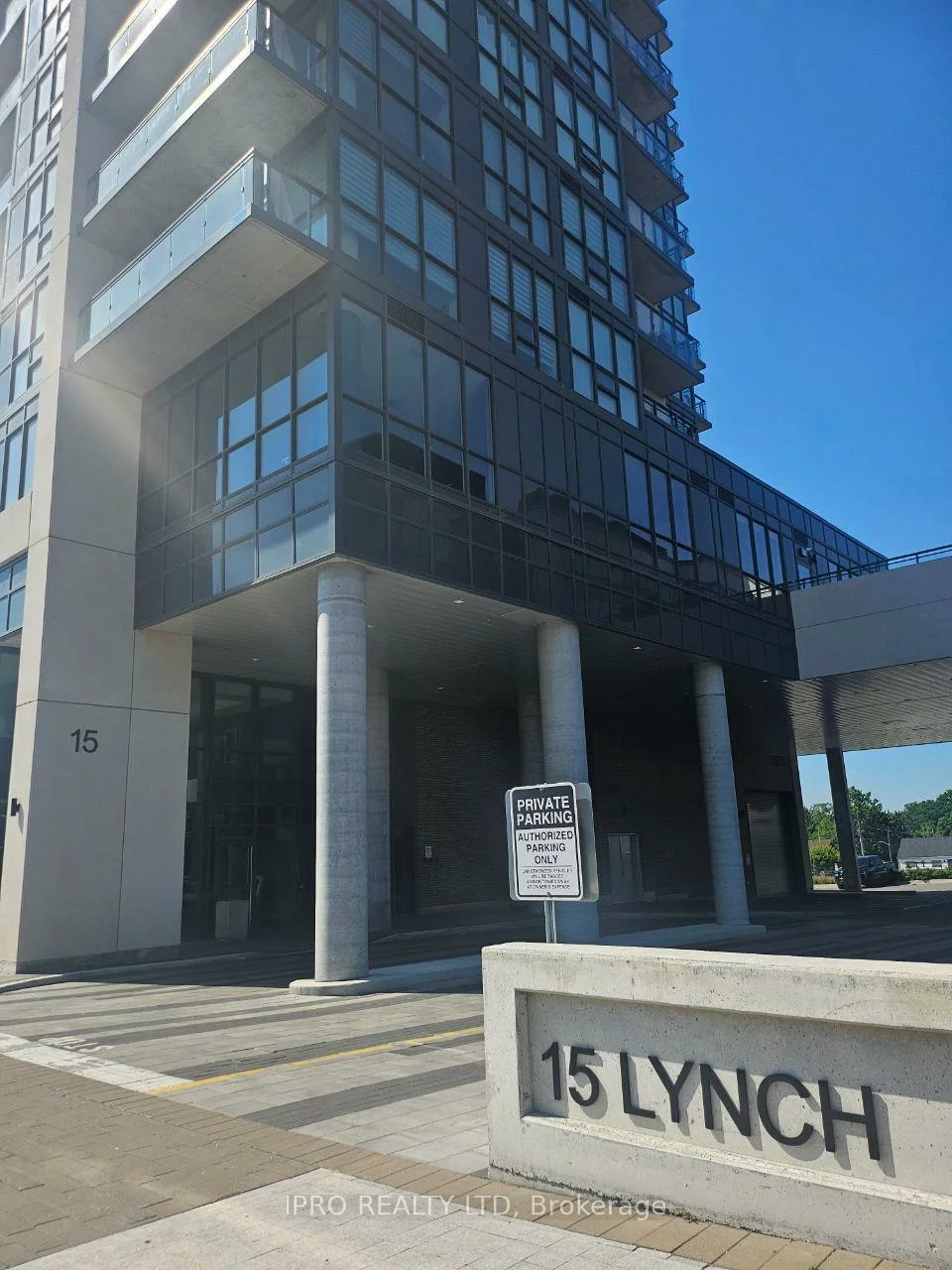 15, Lynch, Downtown Brampton, Brampton