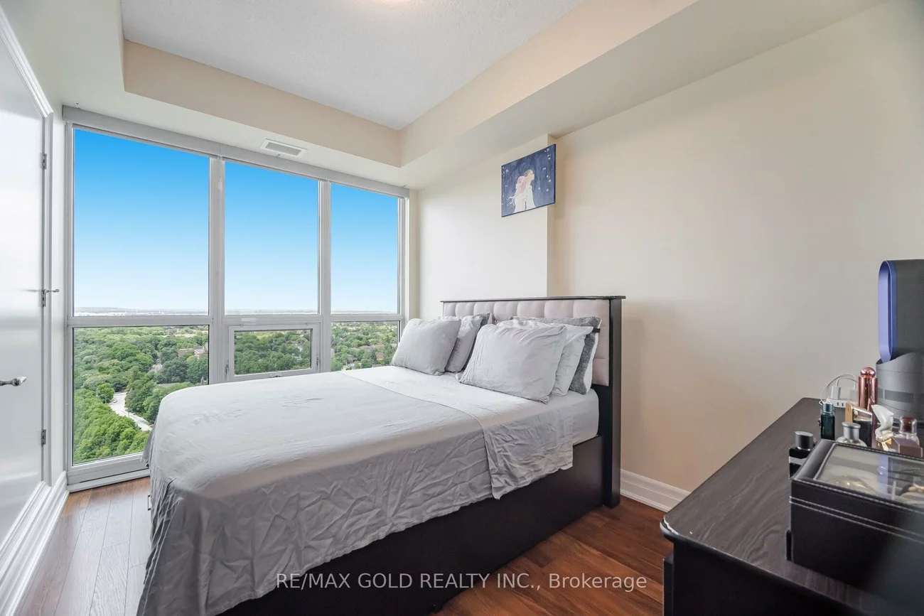 100, John, Downtown Brampton, Brampton