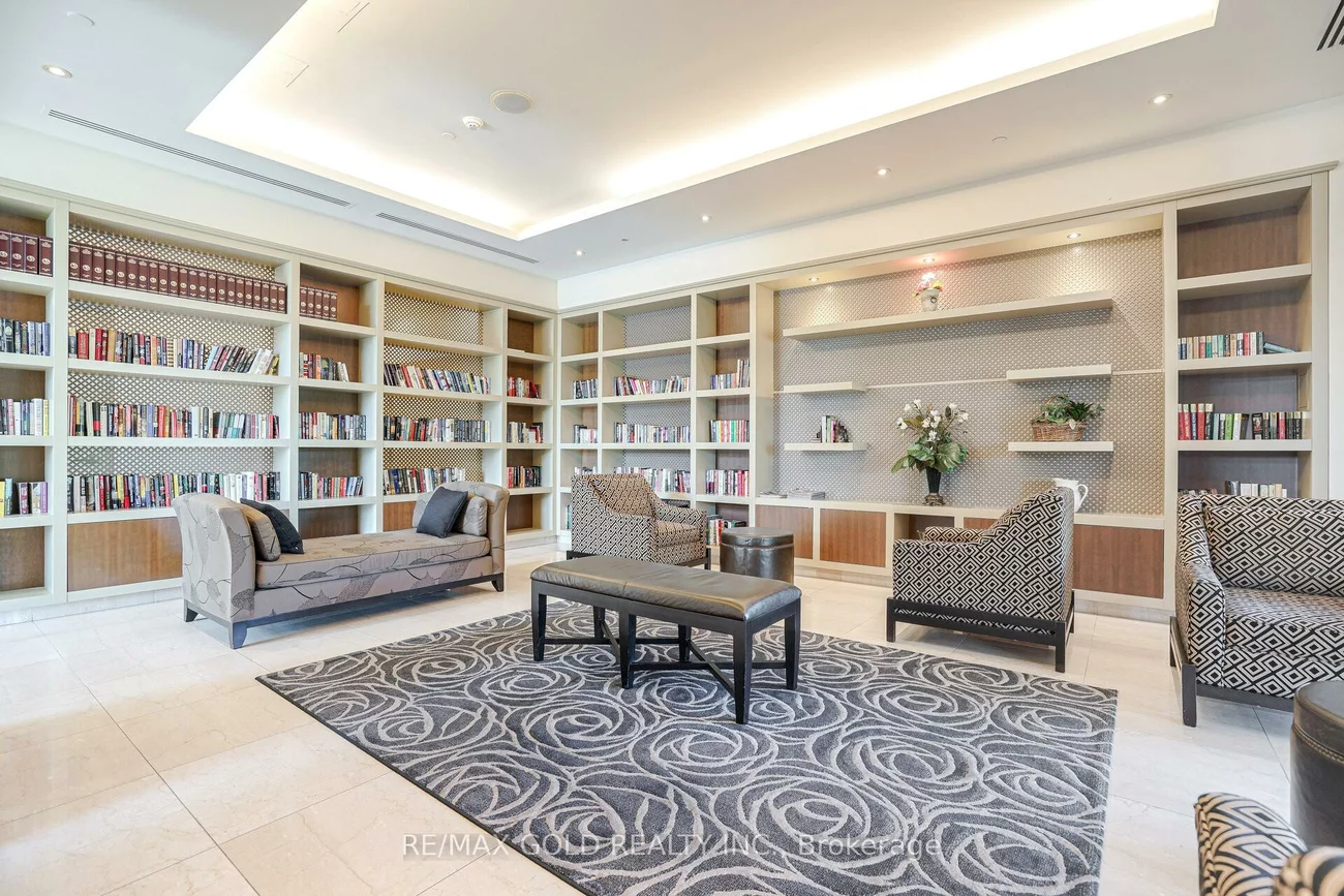100, John, Downtown Brampton, Brampton