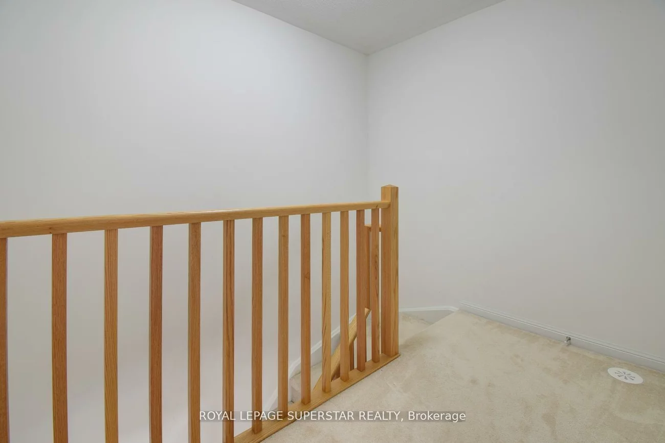 250, Sunny Meadow, Sandringham-Wellington, Brampton
