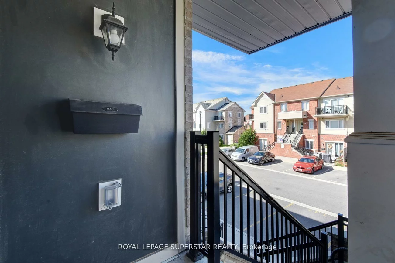 250, Sunny Meadow, Sandringham-Wellington, Brampton