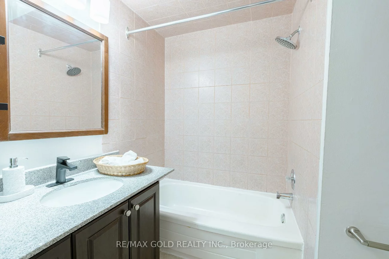 337, Fleetwood, Southgate, Brampton