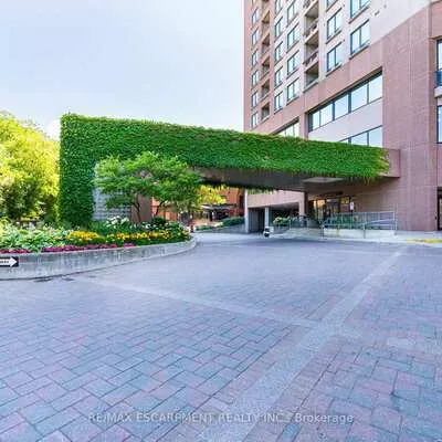 1, Belvedere, Downtown Brampton, Brampton