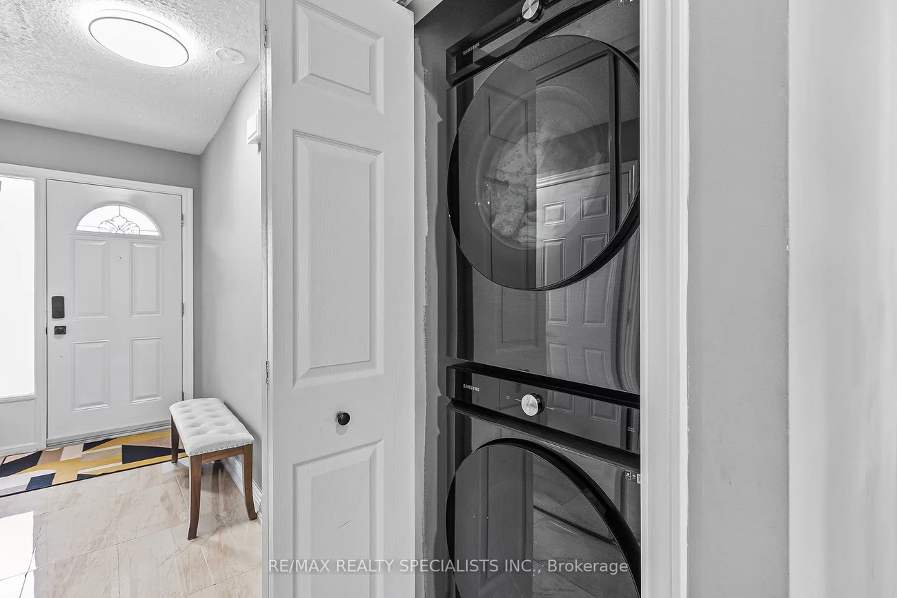 231, Baronwood, Brampton North, Brampton
