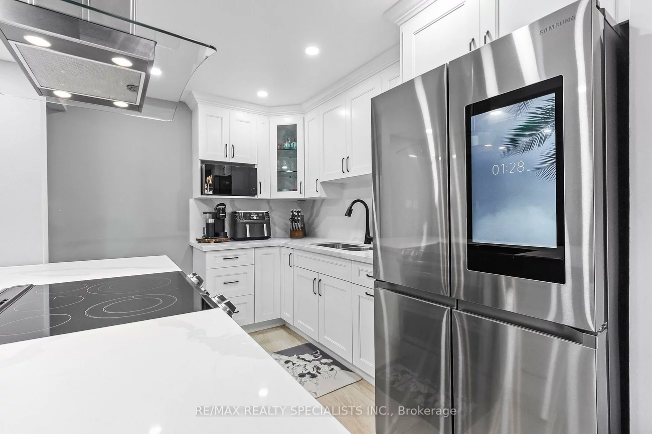 231, Baronwood, Brampton North, Brampton