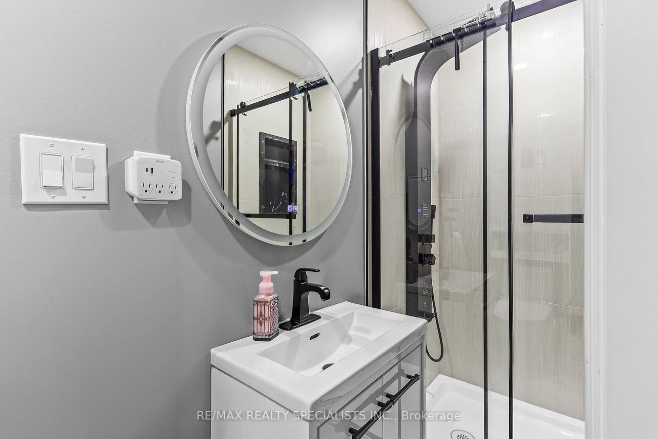 231, Baronwood, Brampton North, Brampton