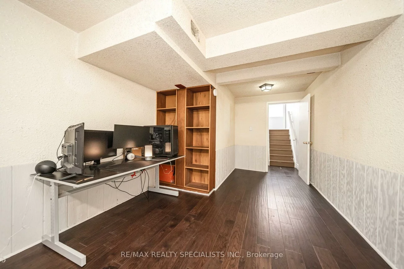 24, Carleton, Bramalea West Industrial, Brampton