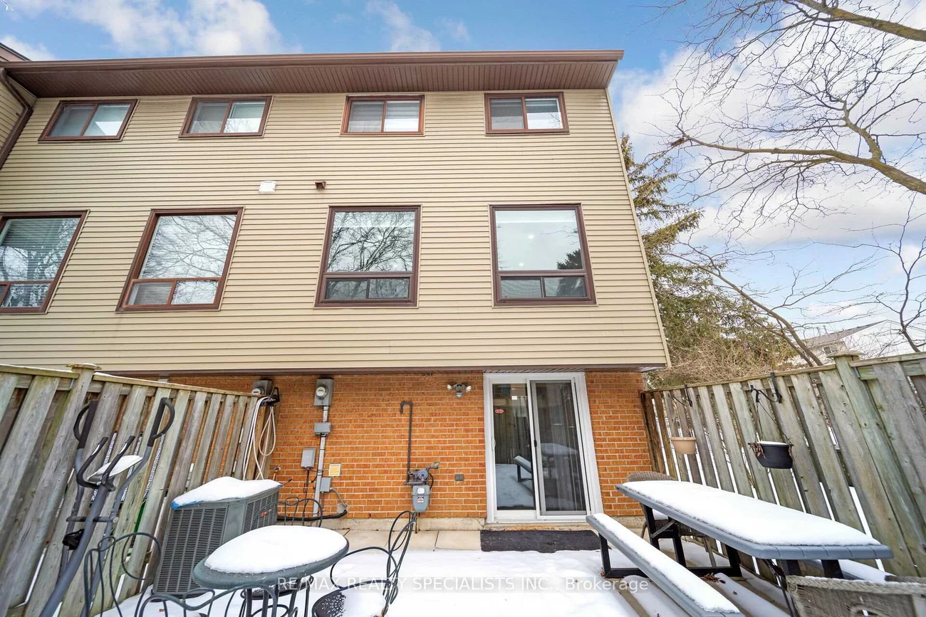 24, Carleton, Bramalea West Industrial, Brampton