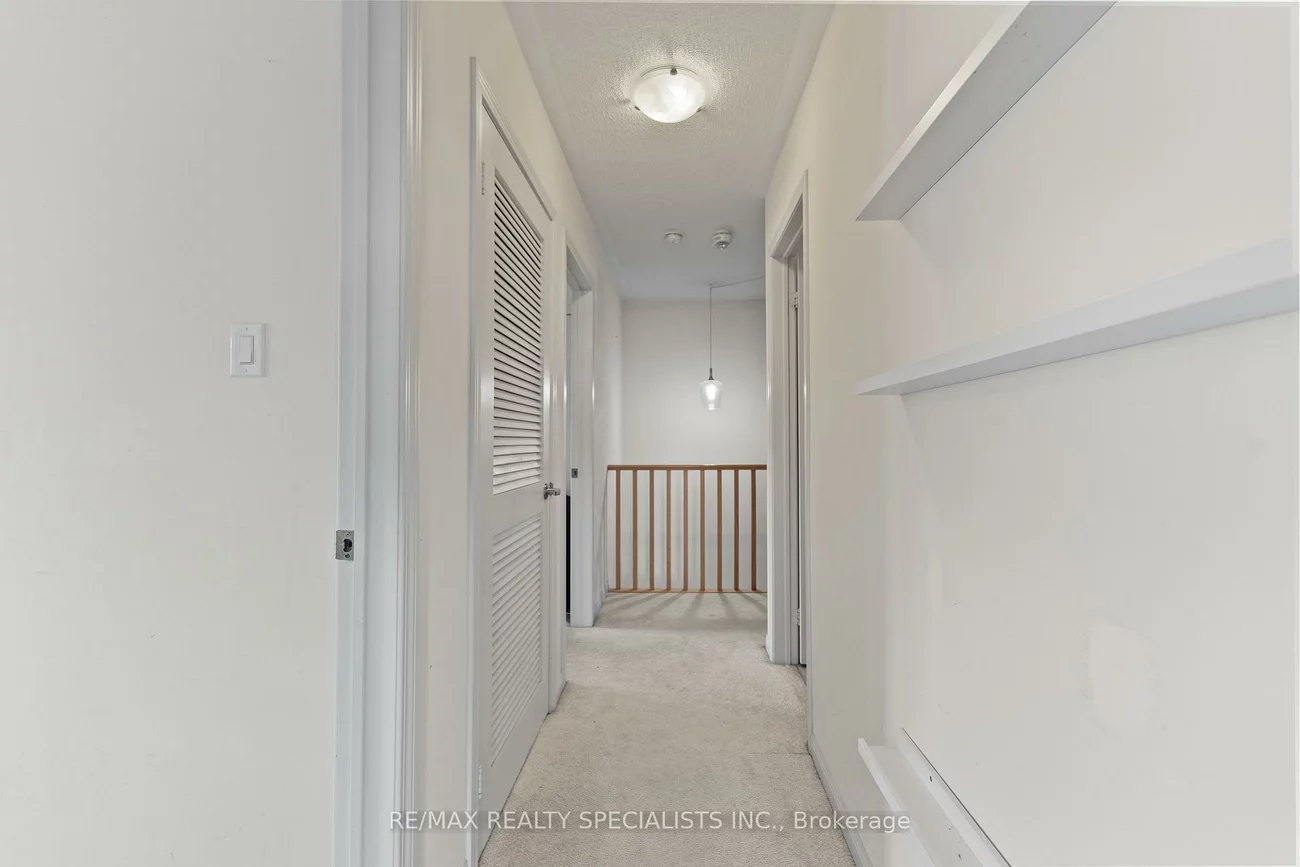250, Sunny Meadow, Sandringham-Wellington, Brampton