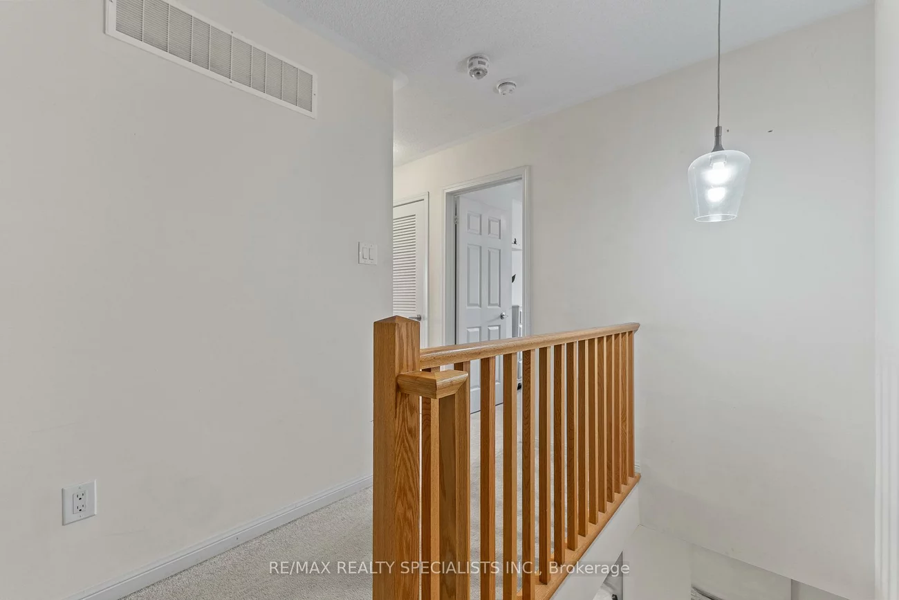250, Sunny Meadow, Sandringham-Wellington, Brampton