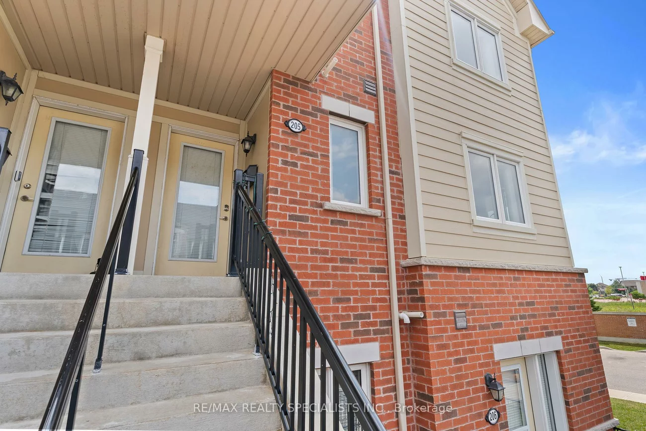 250, Sunny Meadow, Sandringham-Wellington, Brampton