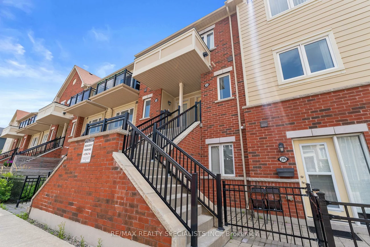 250, Sunny Meadow, Sandringham-Wellington, Brampton