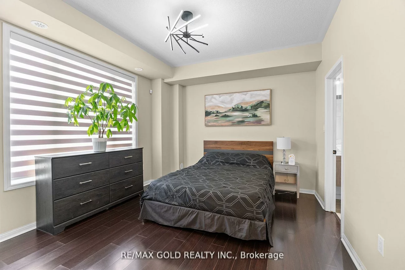 250, Sunny Meadow, Sandringham-Wellington, Brampton