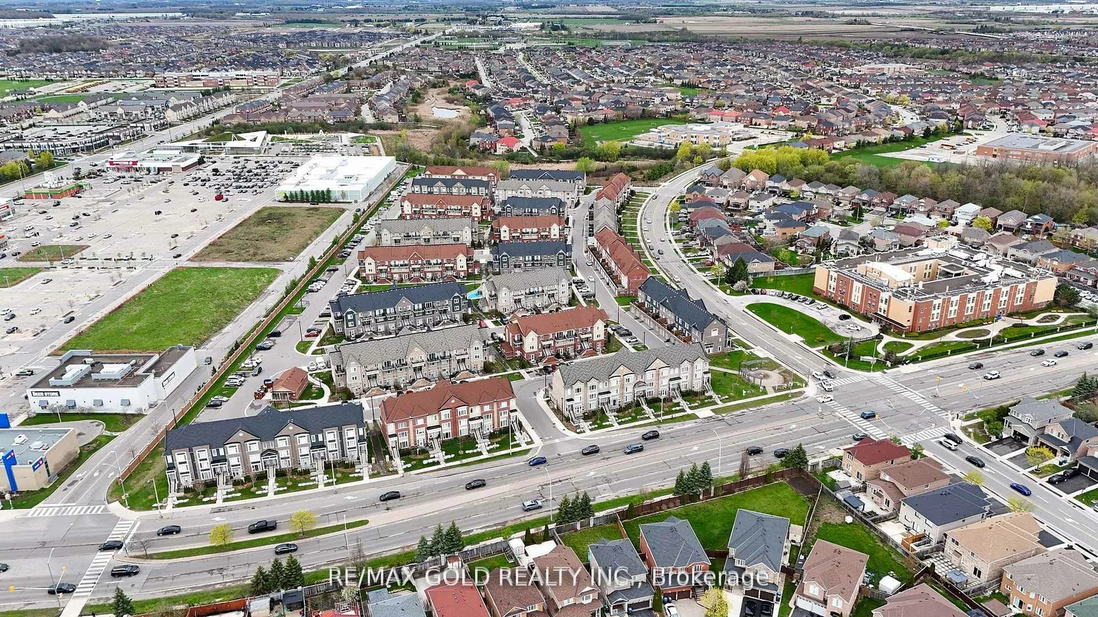 250, Sunny Meadow, Sandringham-Wellington, Brampton