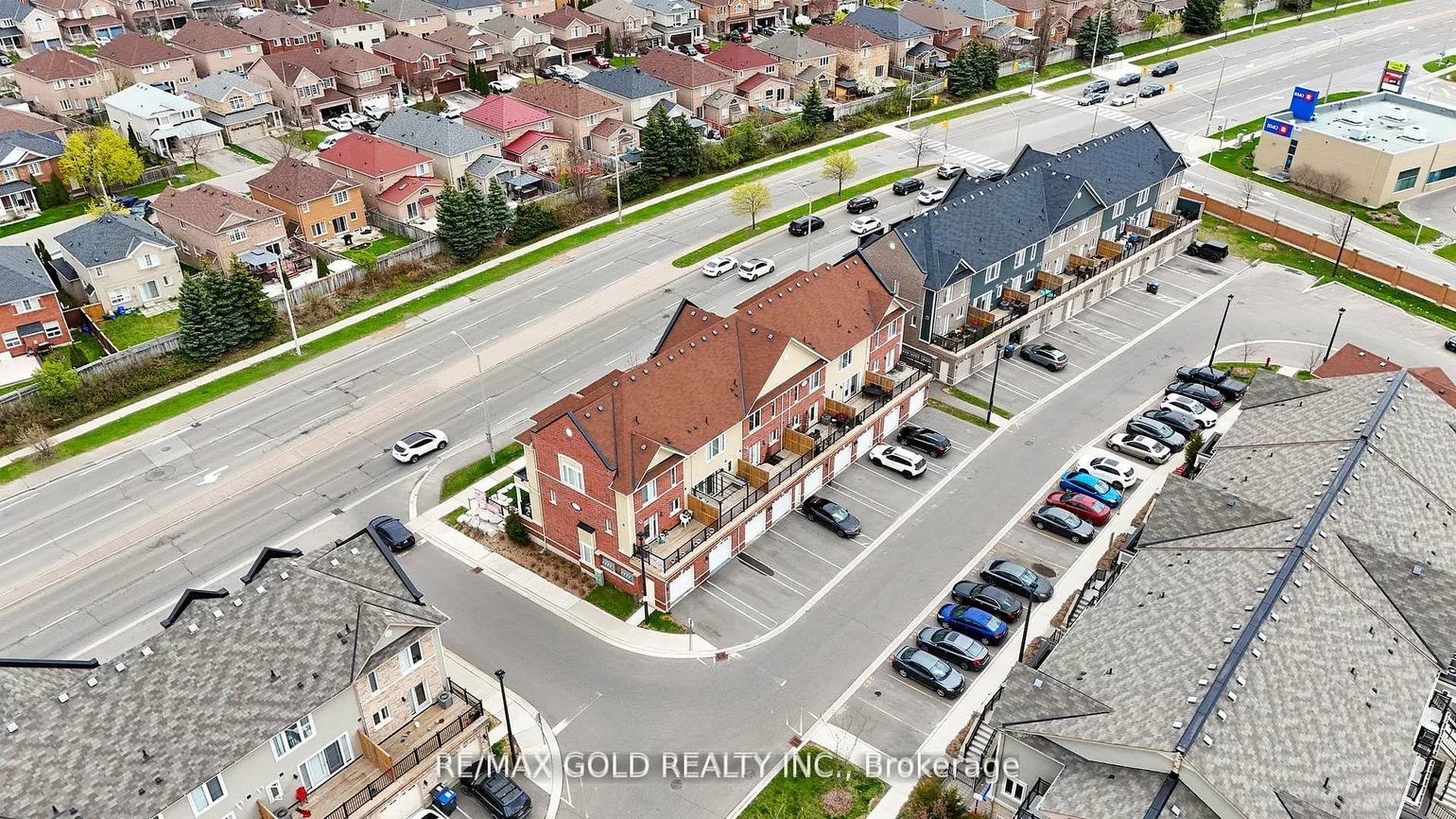 250, Sunny Meadow, Sandringham-Wellington, Brampton