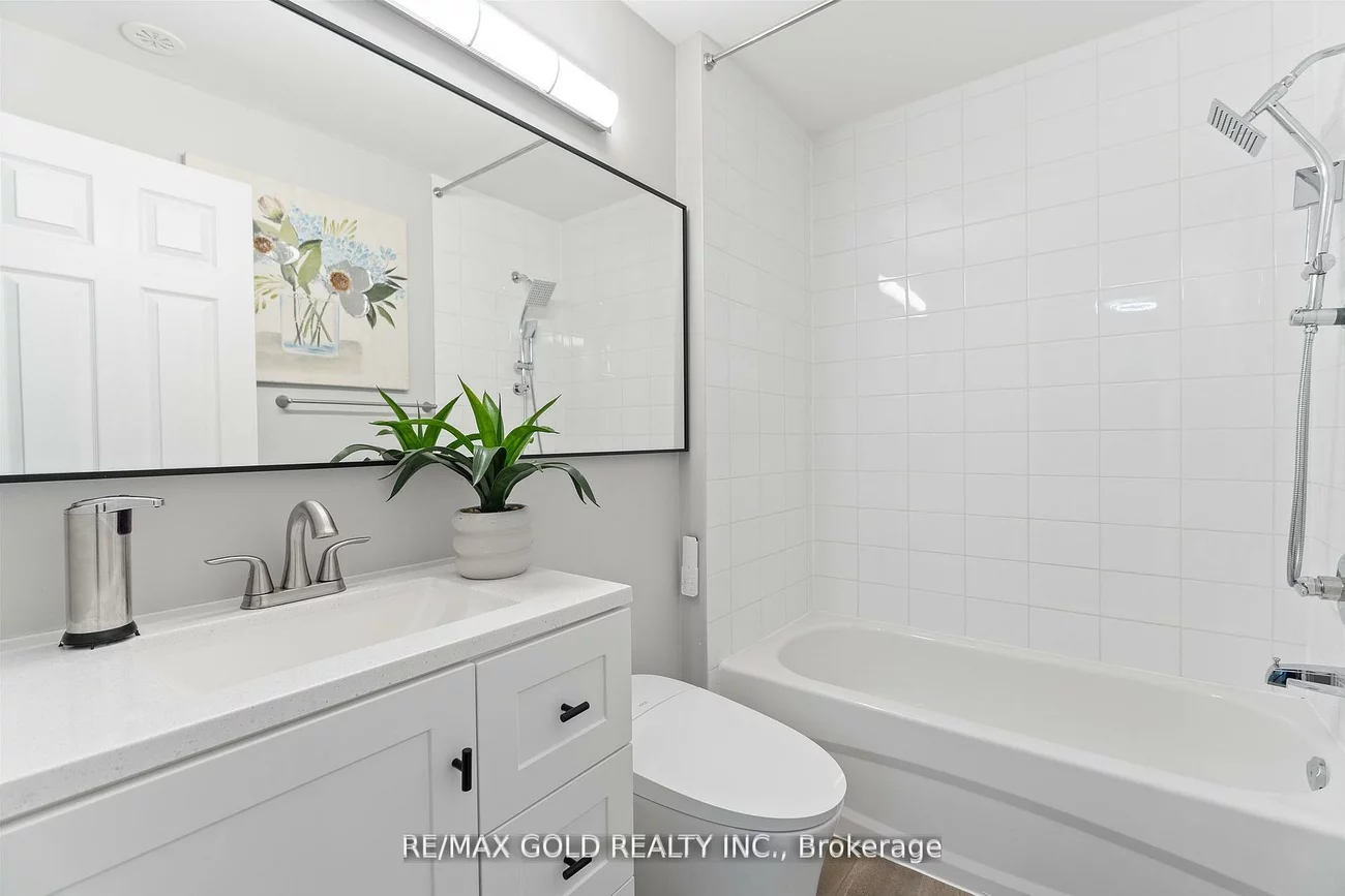250, Sunny Meadow, Sandringham-Wellington, Brampton