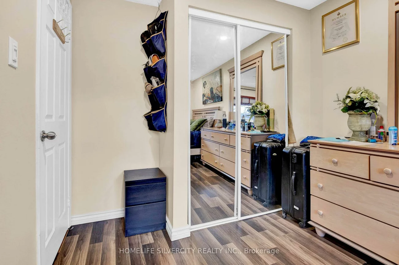 25, Briar, Avondale, Brampton