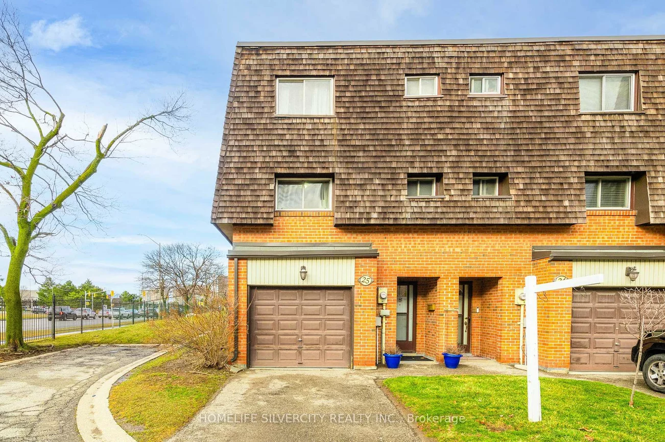 25, Briar, Avondale, Brampton