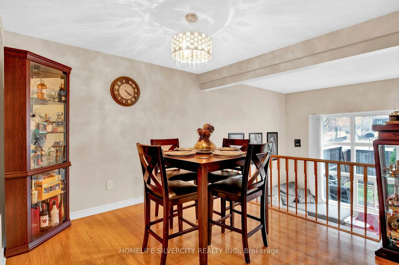 25, Briar, Avondale, Brampton