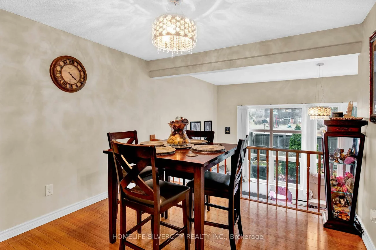 25, Briar, Avondale, Brampton