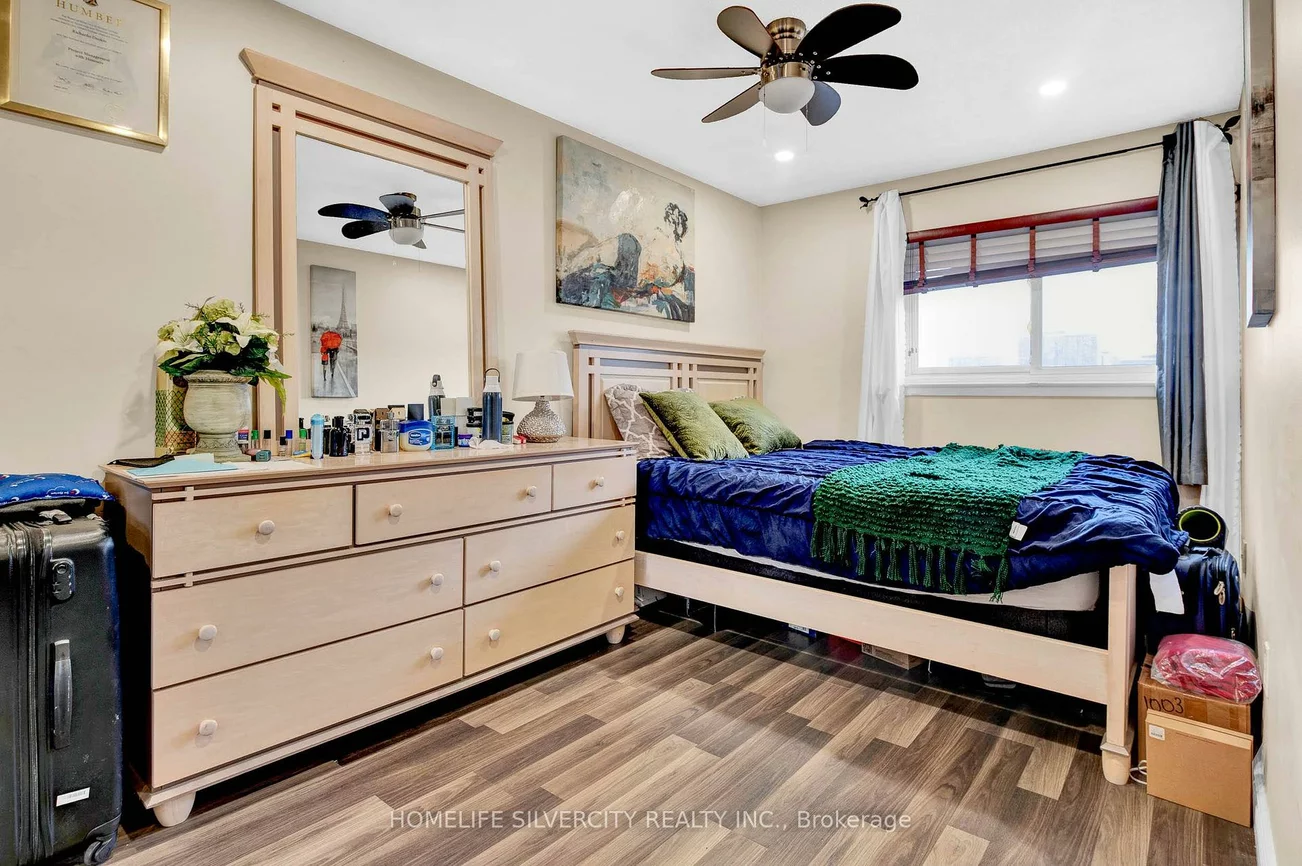 25, Briar, Avondale, Brampton