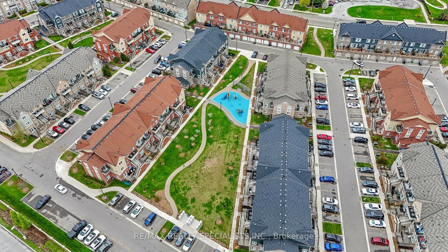 250, Sunny Meadow, Sandringham-Wellington, Brampton