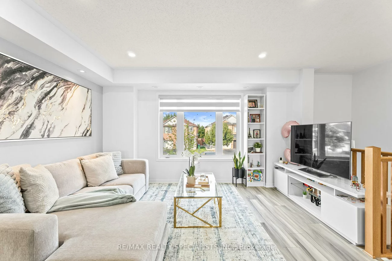 250, Sunny Meadow, Sandringham-Wellington, Brampton