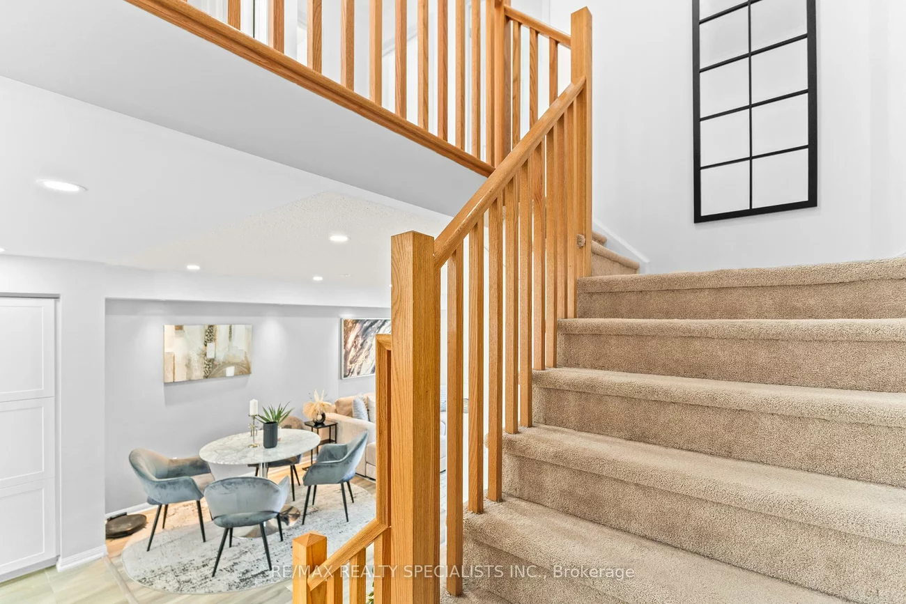 250, Sunny Meadow, Sandringham-Wellington, Brampton