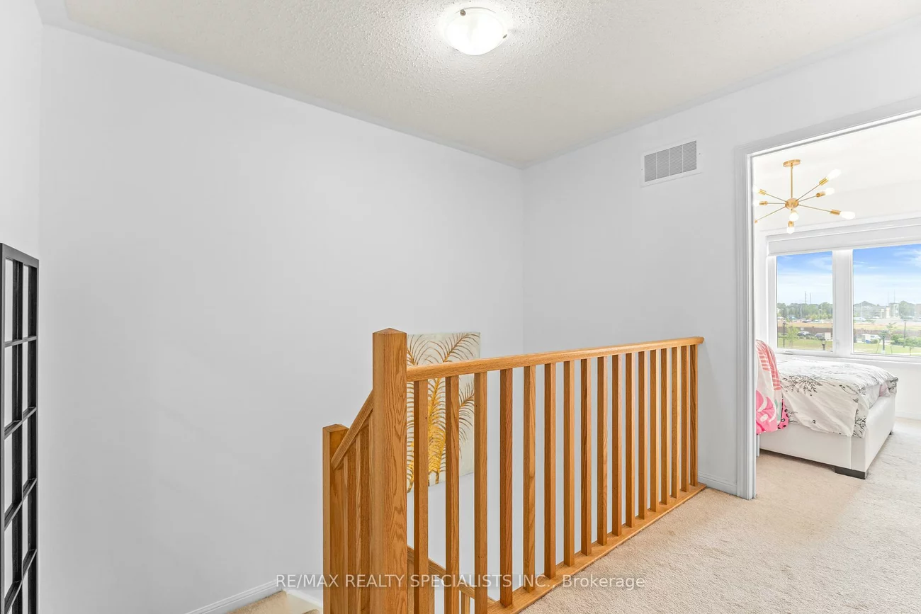 250, Sunny Meadow, Sandringham-Wellington, Brampton