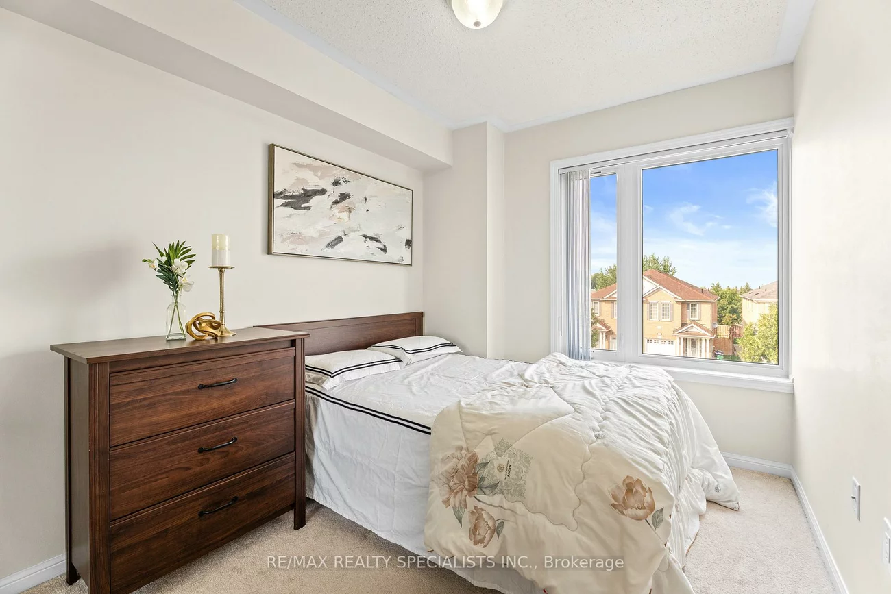 250, Sunny Meadow, Sandringham-Wellington, Brampton
