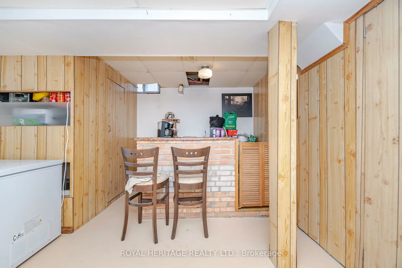 107, Guildford, Central Park, Brampton