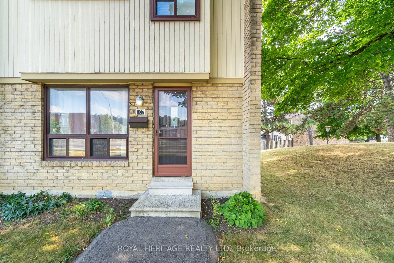 107, Guildford, Central Park, Brampton