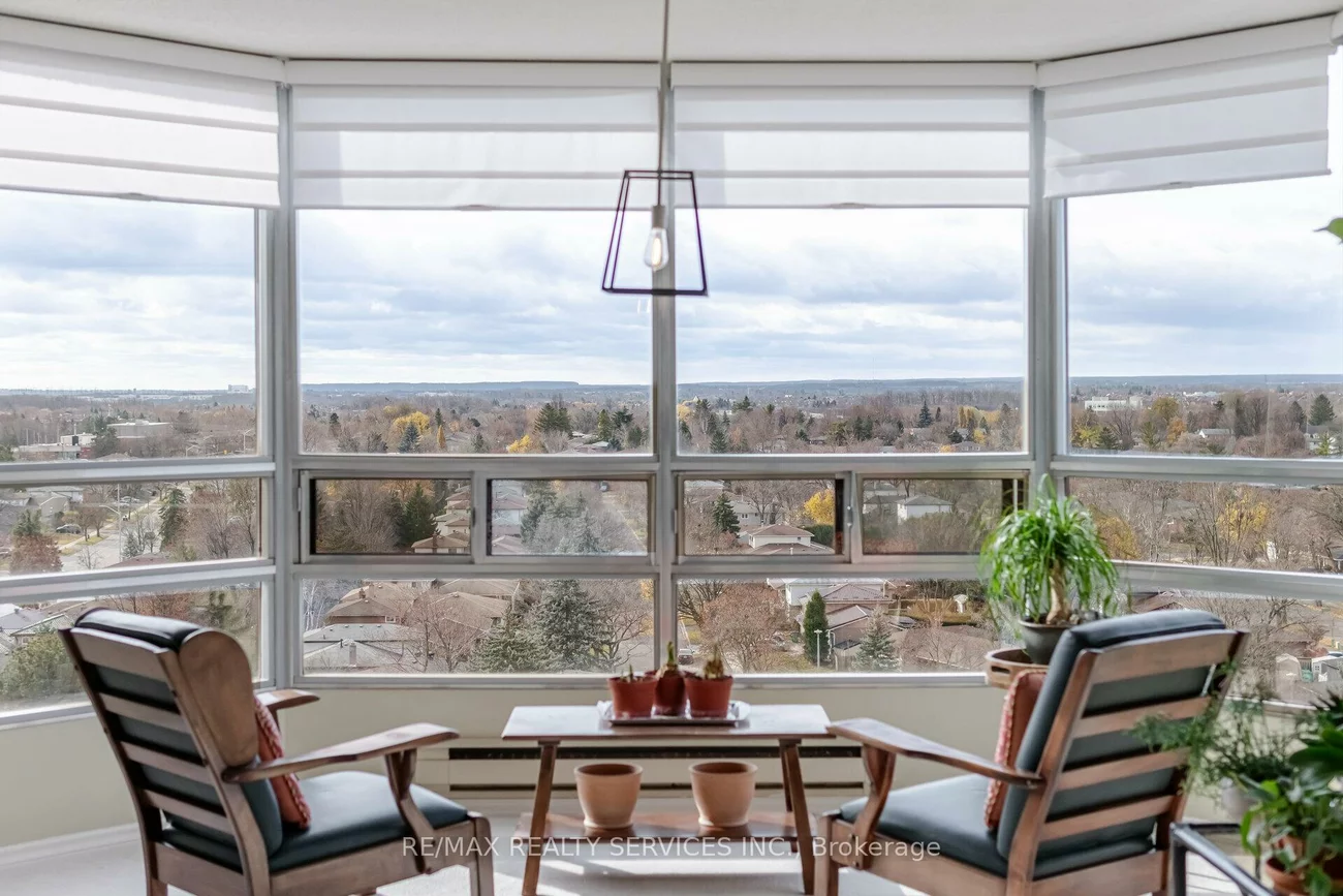 310, Mill, Brampton South, Brampton