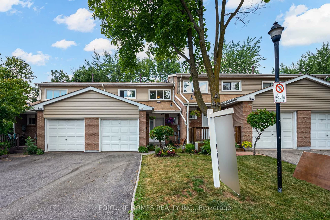 59, Enmount, Southgate, Brampton