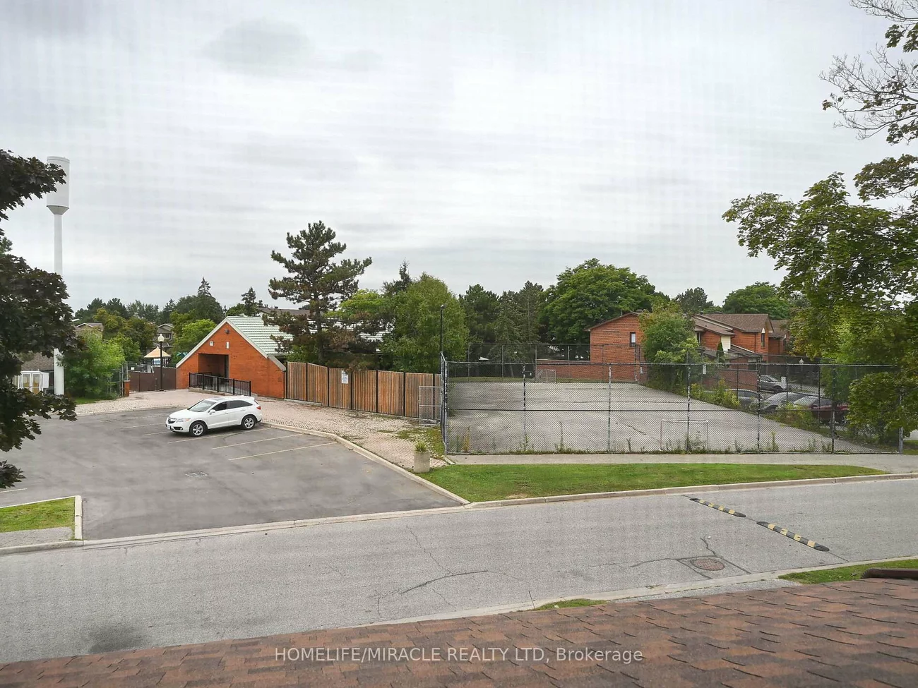 120, Collins, Brampton North, Brampton