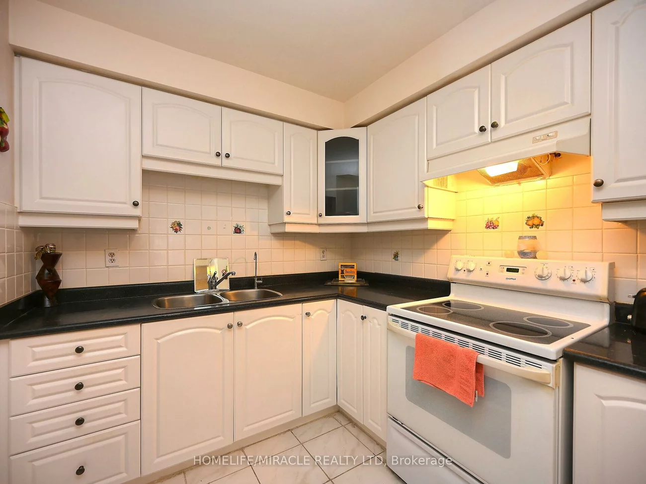 120, Collins, Brampton North, Brampton