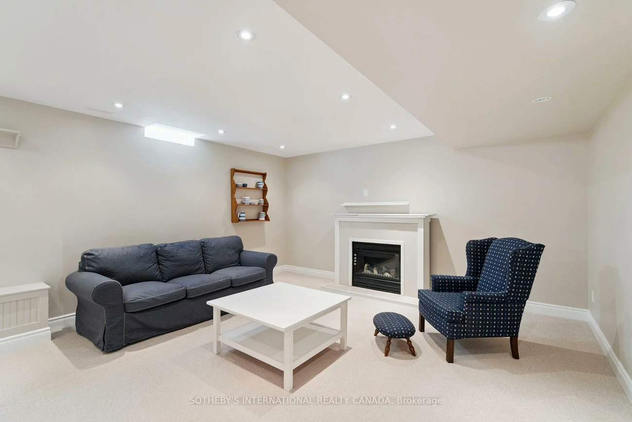 12, Fairvalley, Sandringham-Wellington, Brampton