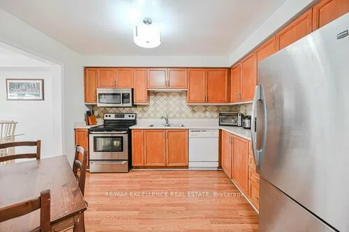 80, Wickstead, Sandringham-Wellington, Brampton