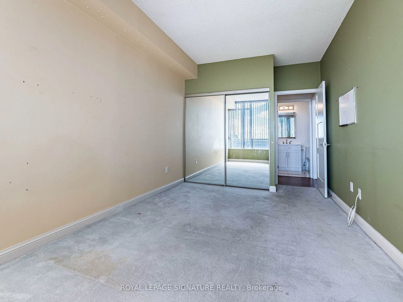 24, Hanover, Queen Street Corridor, Brampton
